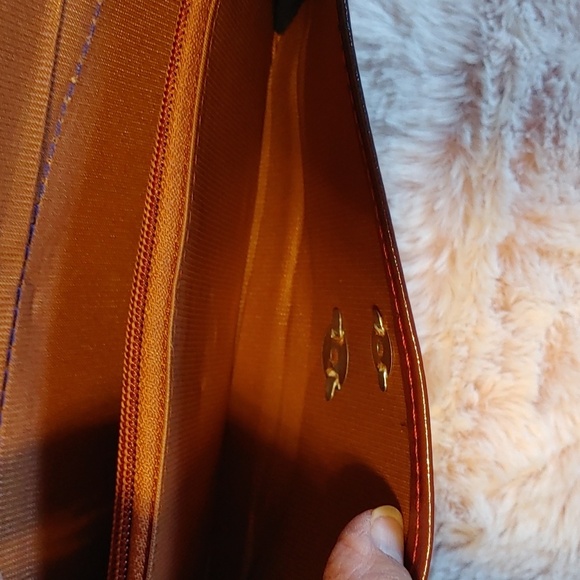 Large two toned Brown & Burgundy Crocodile Logo Wallet - Picture 6 of 10